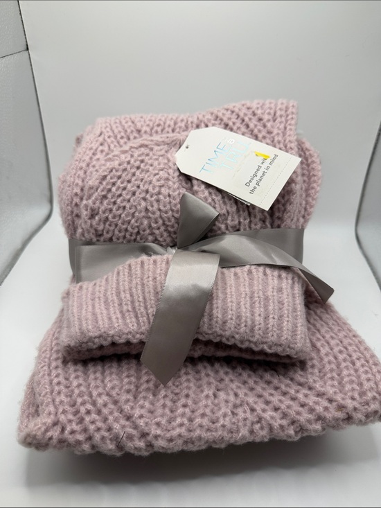 Time and Tru Accessories - Lavender Cable Beanie & Scarf Set with Gift Tag & Ribbon Cozy Cabin Core